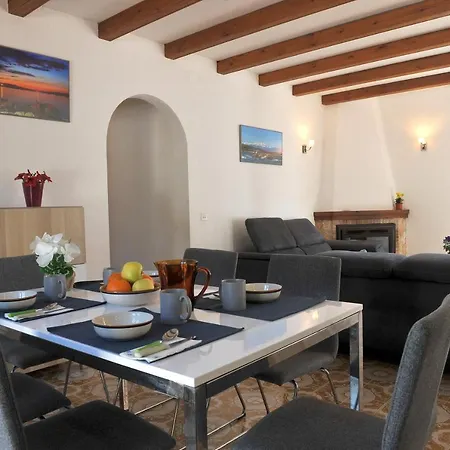 Holiday home Gilberto *